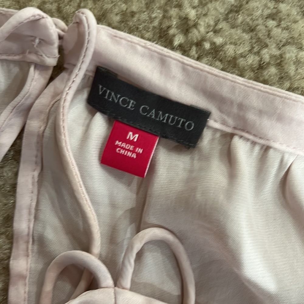 Vince Camuto pink Blouse size medium - Picture 6 of 6
